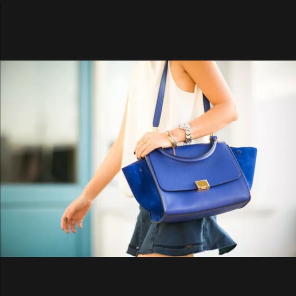 CELINE - Trapeze Large Blue Drummed Leather Bag - Picture 4 of 13